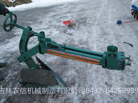 1LSW-135型水(shuǐ)旱田兩用(yong)犁